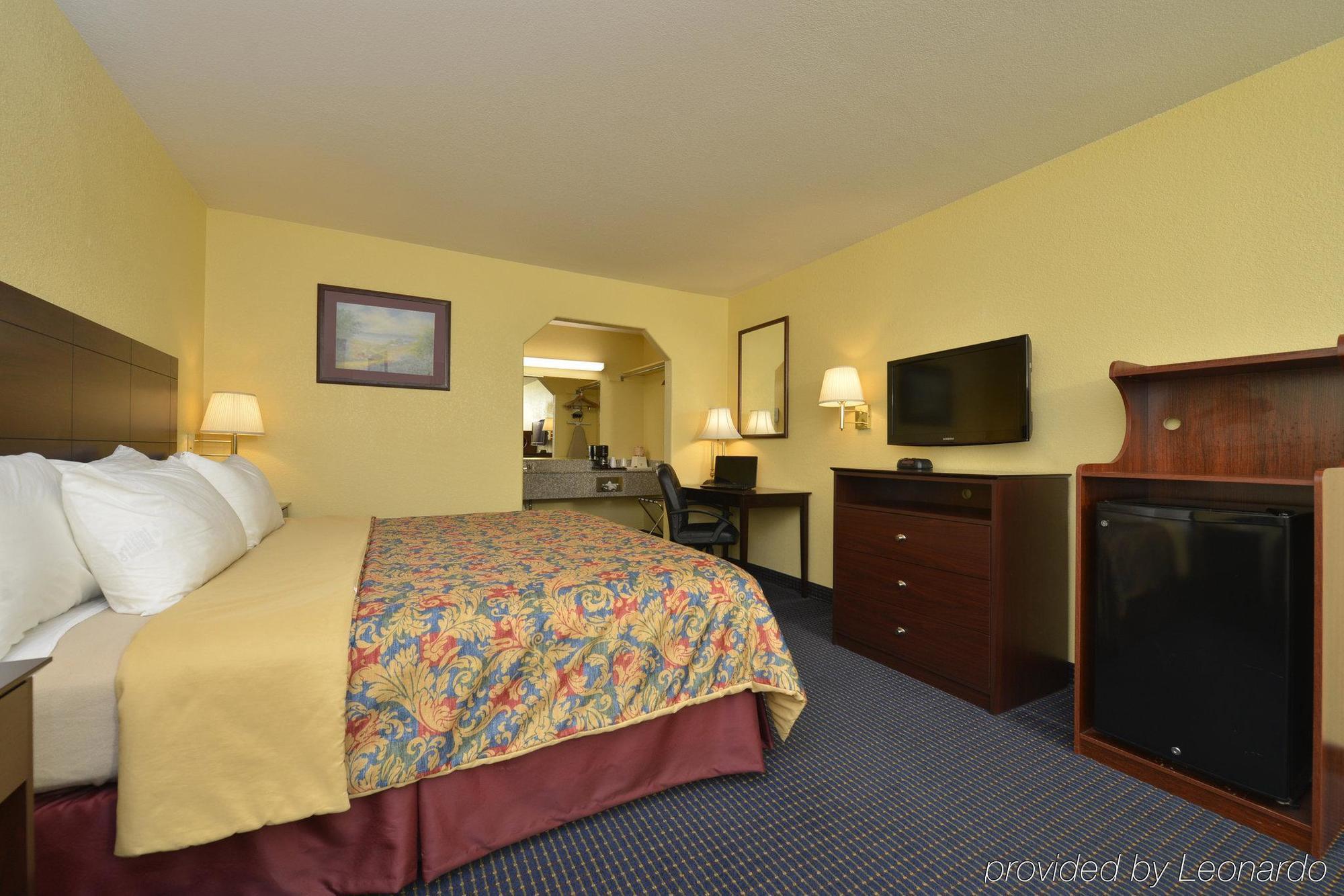 Days Inn Gun Barrel City Exteriér fotografie