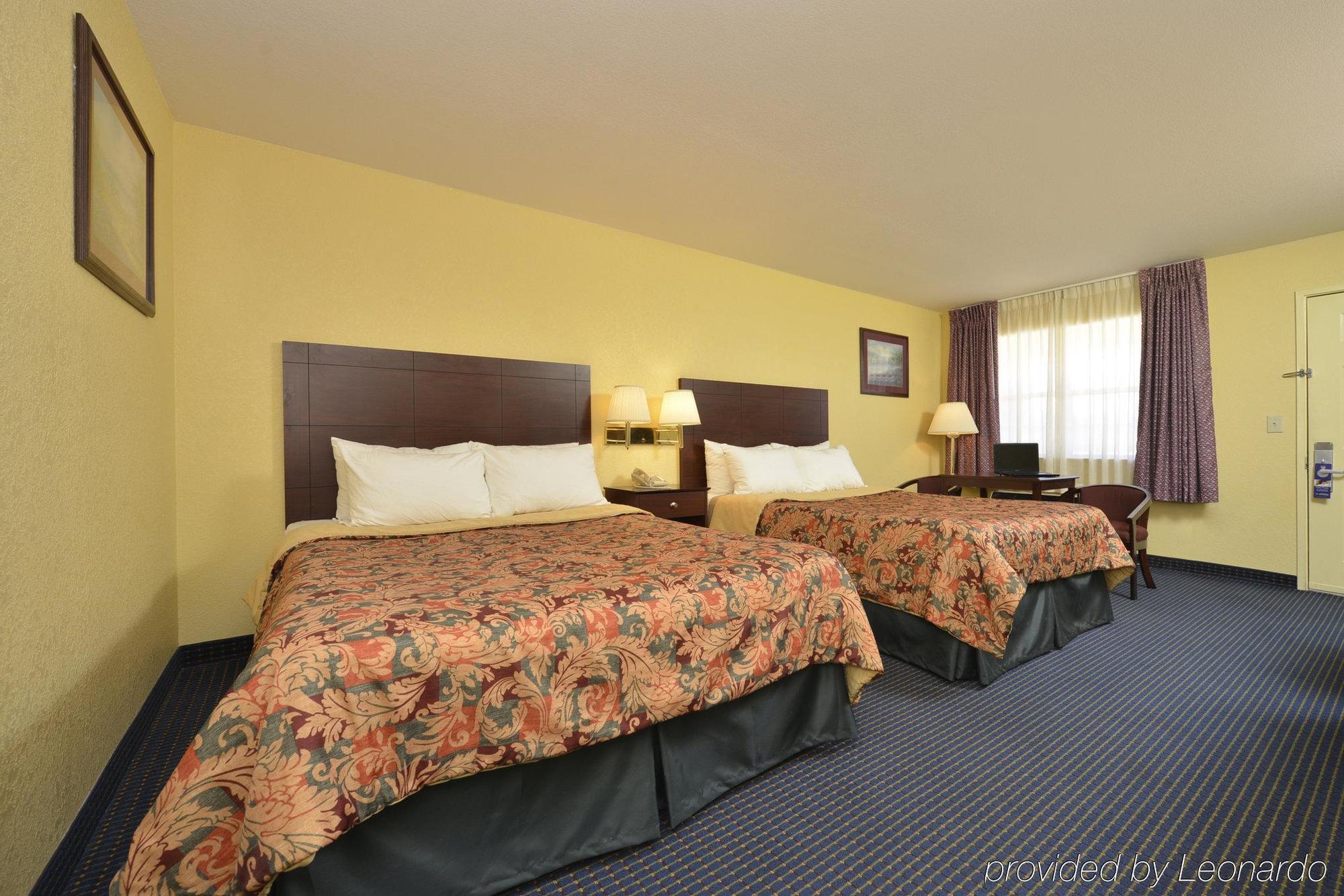 Days Inn Gun Barrel City Exteriér fotografie