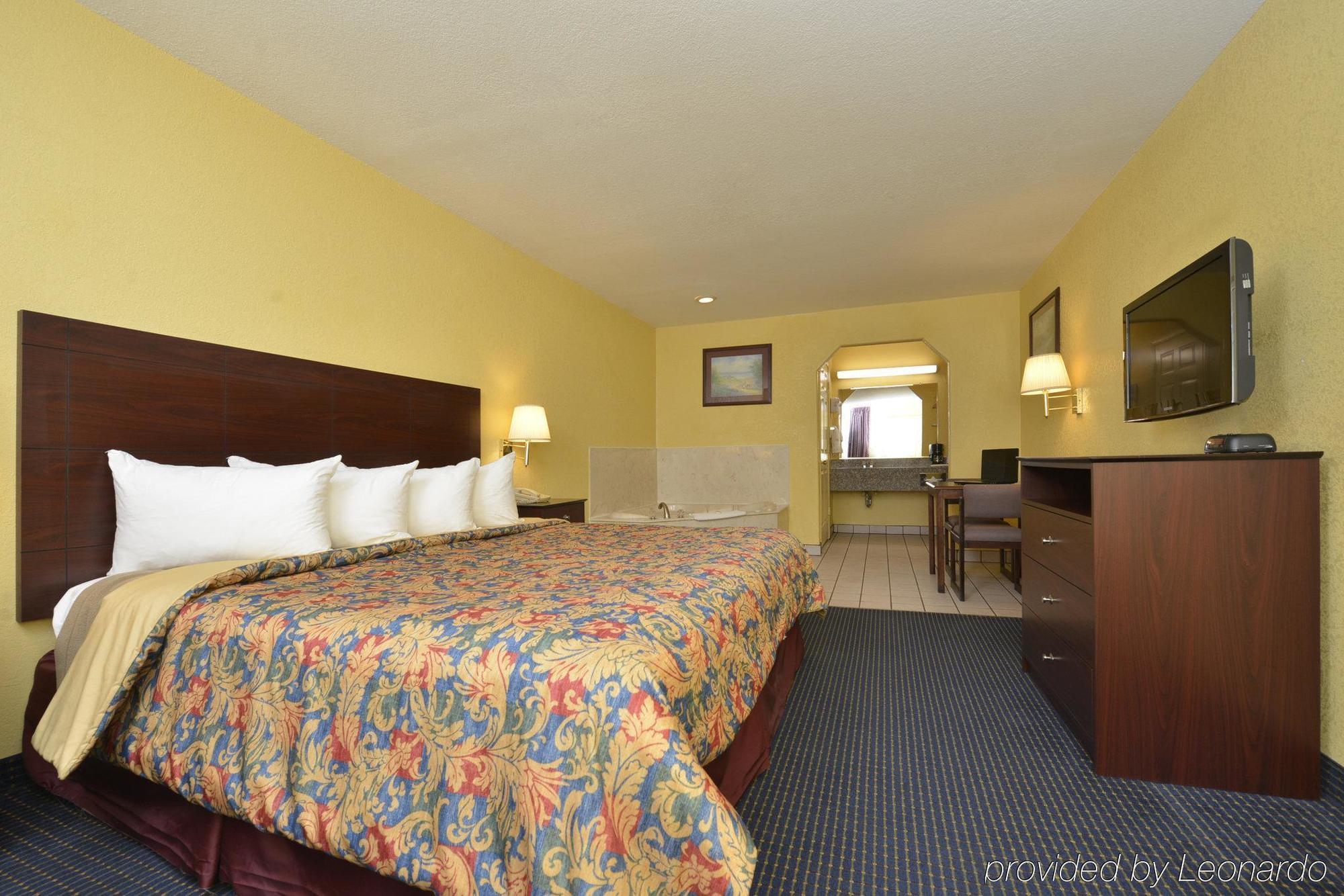 Days Inn Gun Barrel City Exteriér fotografie